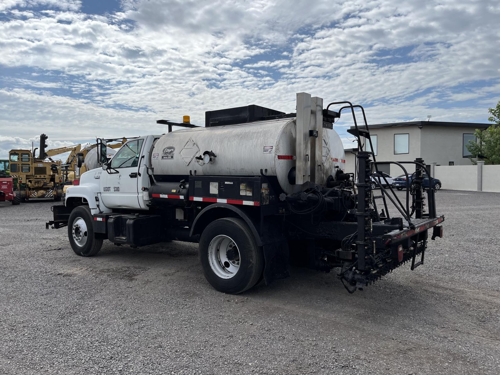 ./imagenes/INVOICE/2019/16599/CAMION PETROLIZADOR GMC TOPKICK (12).JPG